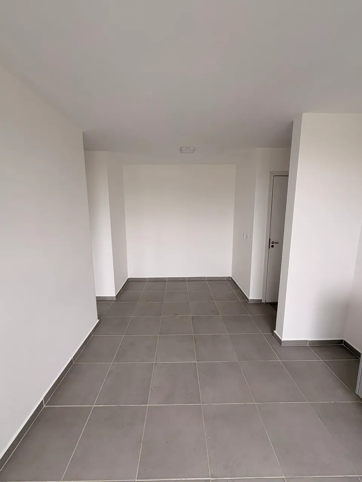 Mountain view in a one-bedroom apartment, 35 m² — photo 7