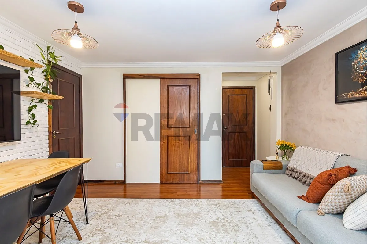 67 m² apartment with a washing machine and a bathtub — photo 26