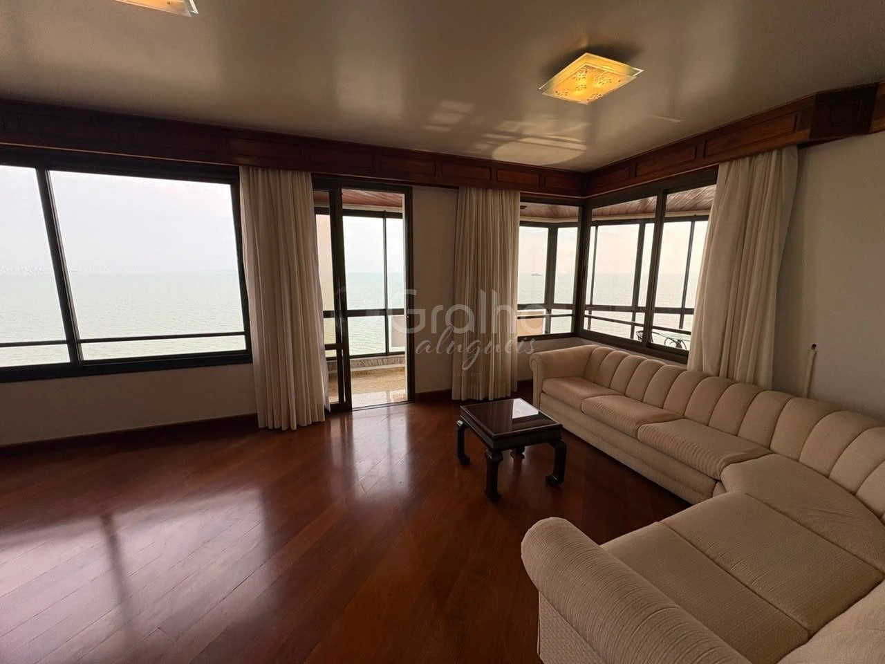 Квартира 446 м² з 3 спальнями та 2 суміжними ванними — photo 2