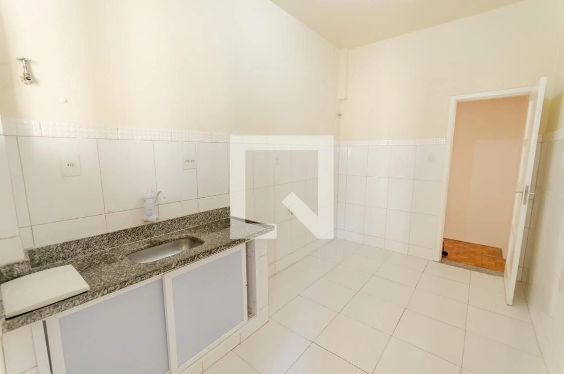 2-bedroom apartment with wood or laminate floors — photo 20