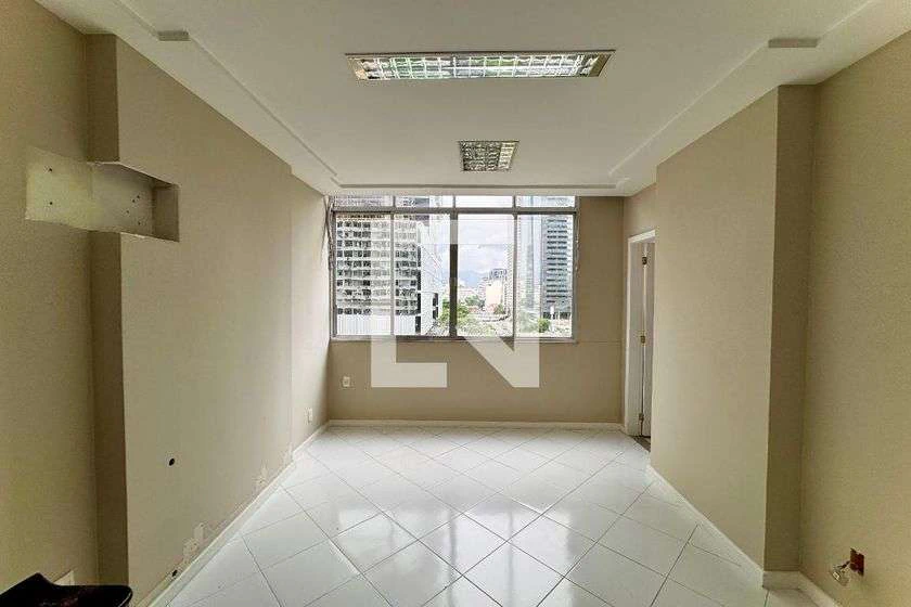 Apartamento de 2 quartos com cozinha separada — photo 20