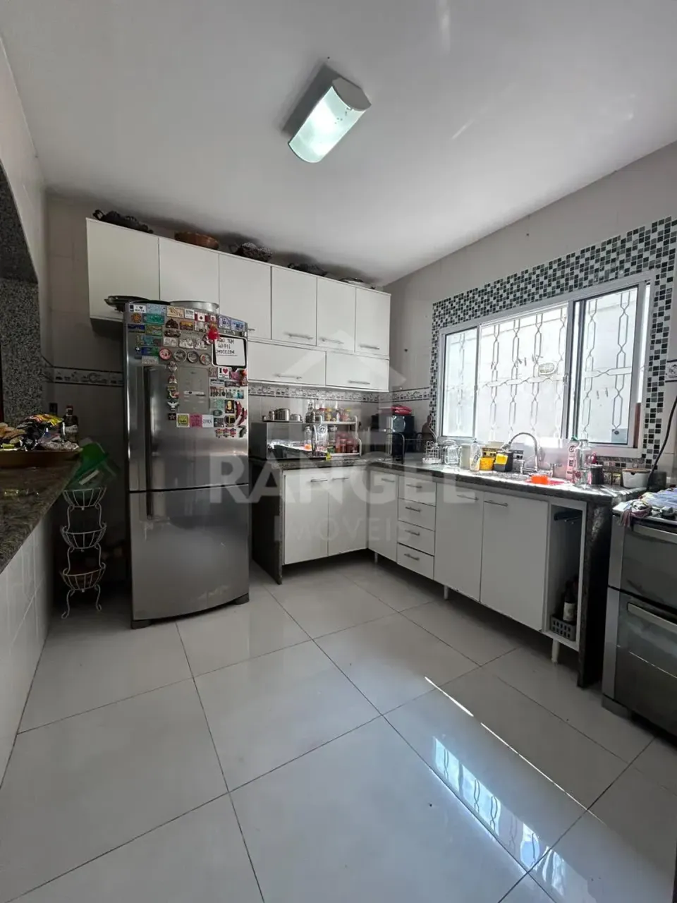Furnished house with 3 bedrooms and 3 bathrooms — photo 2