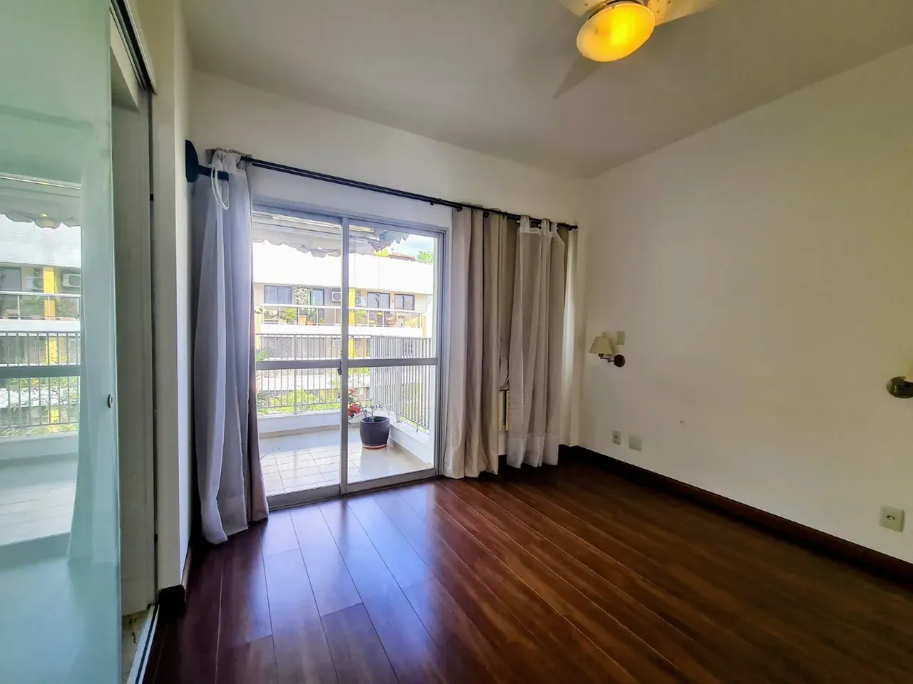 2 quartos e vista para as montanhas: apartamento de 136 m² — photo 12