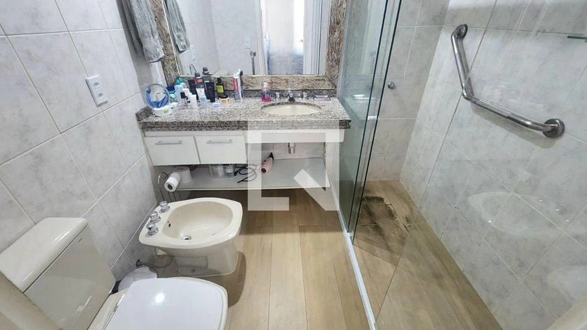 Home office in a 4-bedroom apartment, 220 m² — photo 3