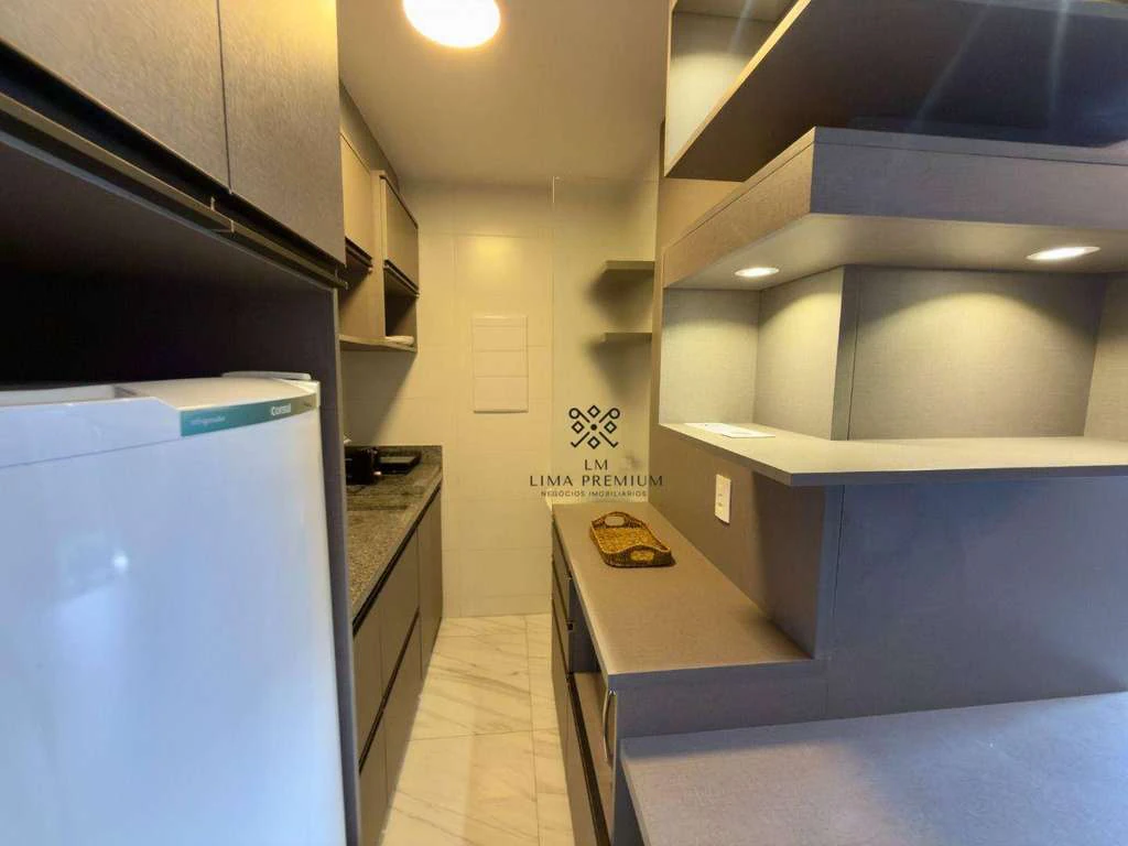 Furnished studio with 1 bedroom and 1 bathroom — photo 4