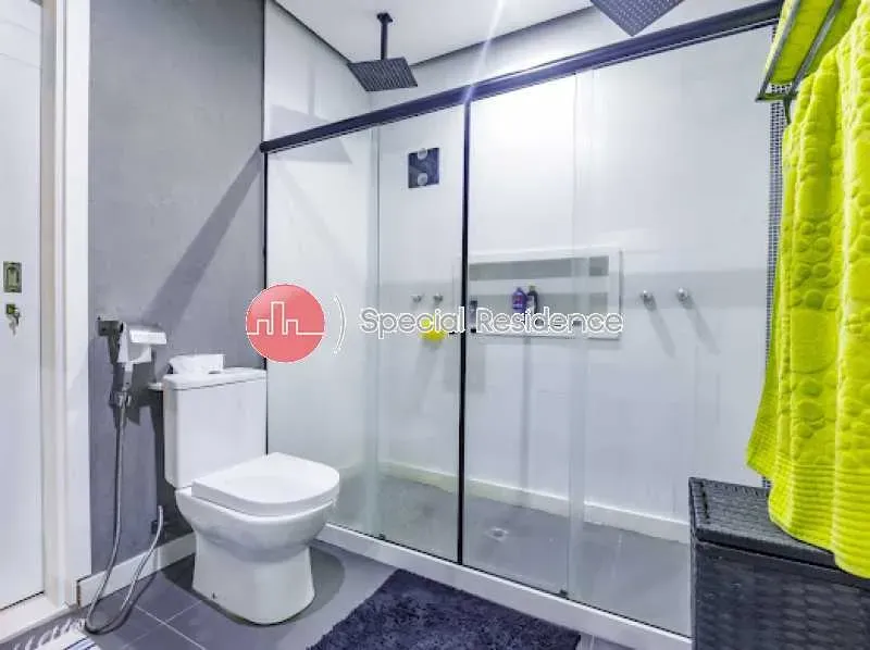 Furnished triplex house with 3 bedrooms and 5 bathrooms — photo 18