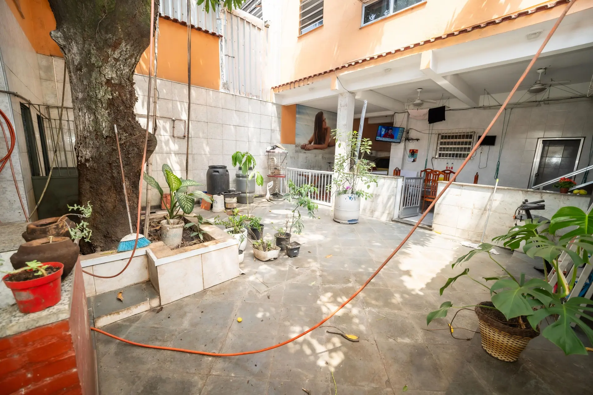 Furnished house, 449 m², with a jacuzzi — photo 39