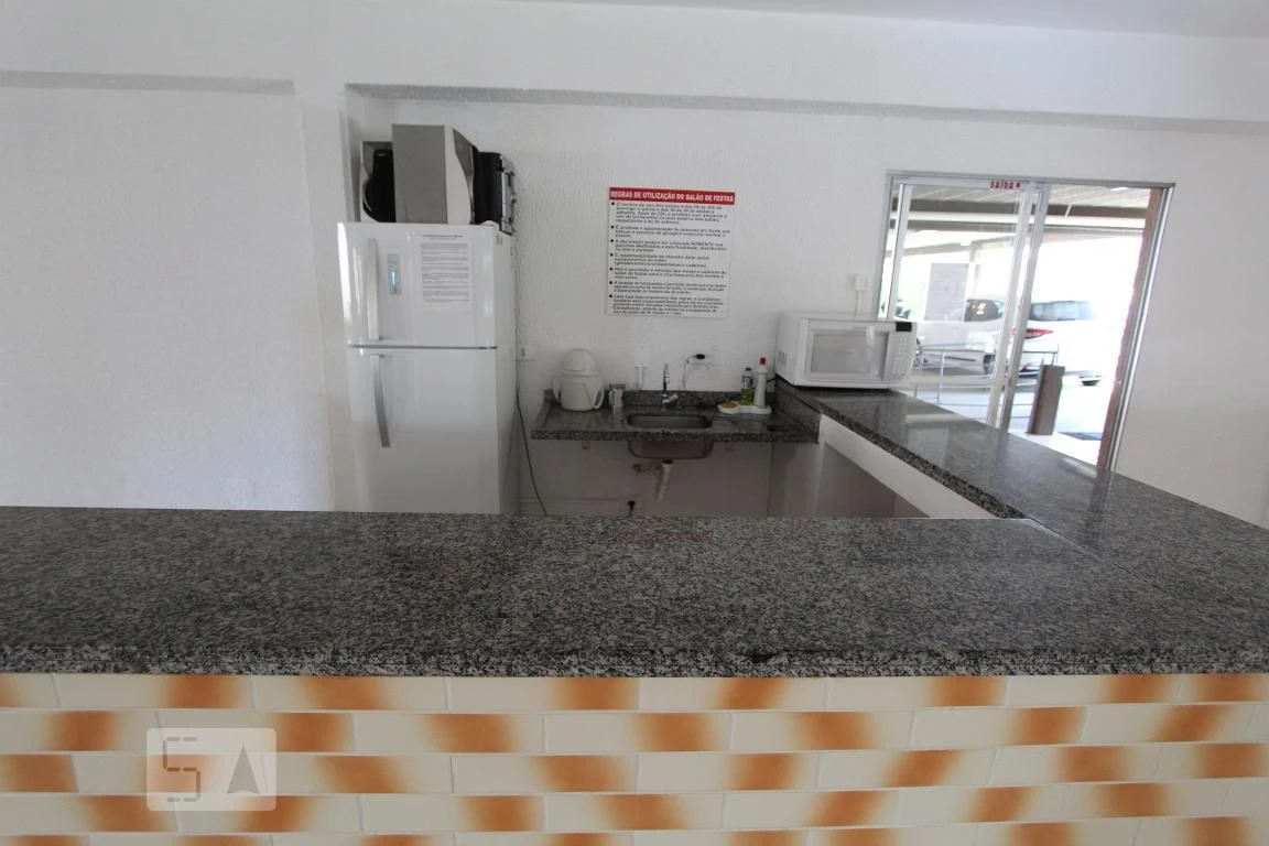 2-bedroom apartment with a bathtub — photo 20
