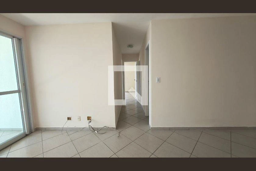 3-bedroom apartment in a building with a gym — photo 18