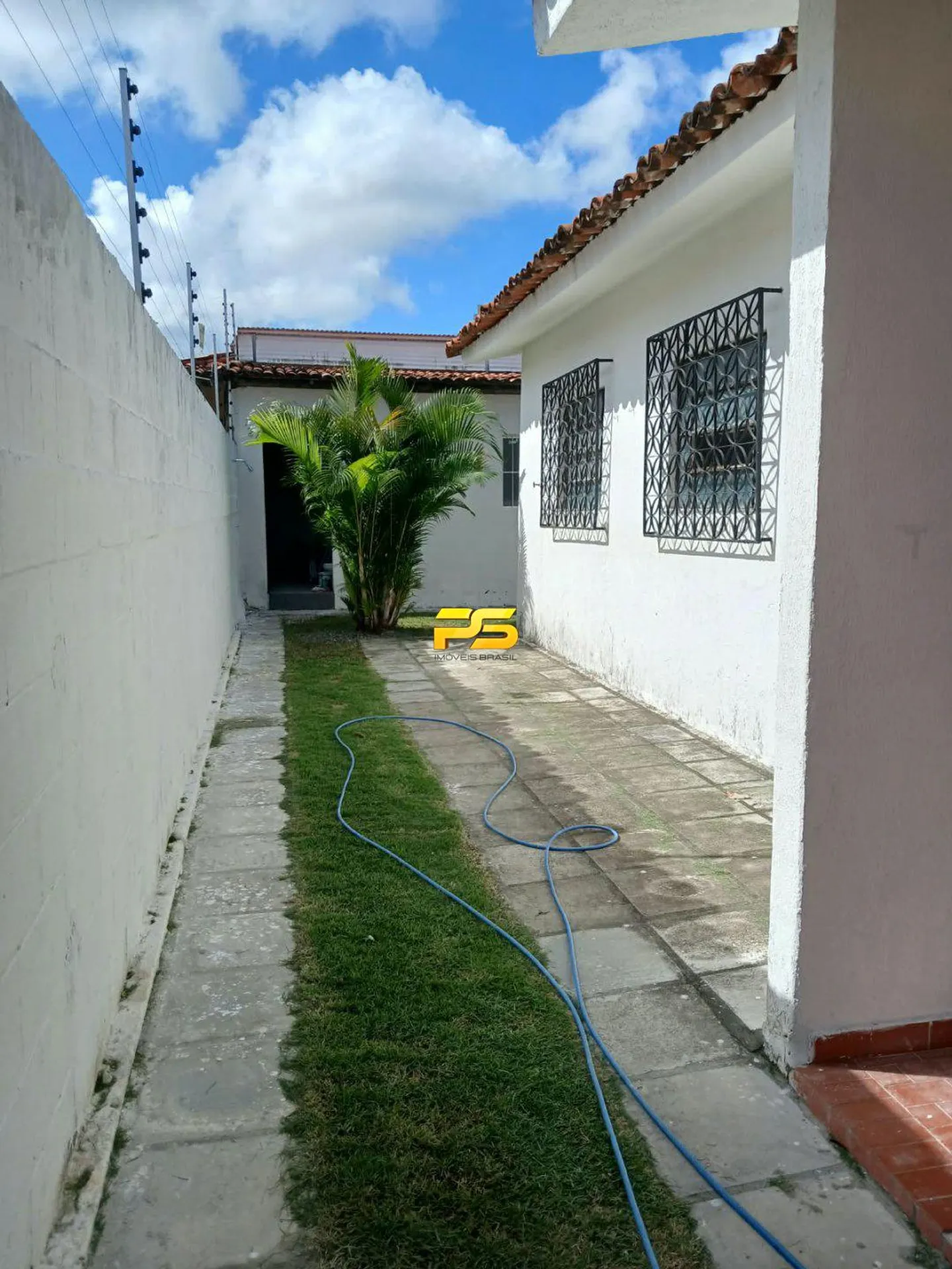4-bedroom house, 1 with its own bathroom, 175 m² — photo 16