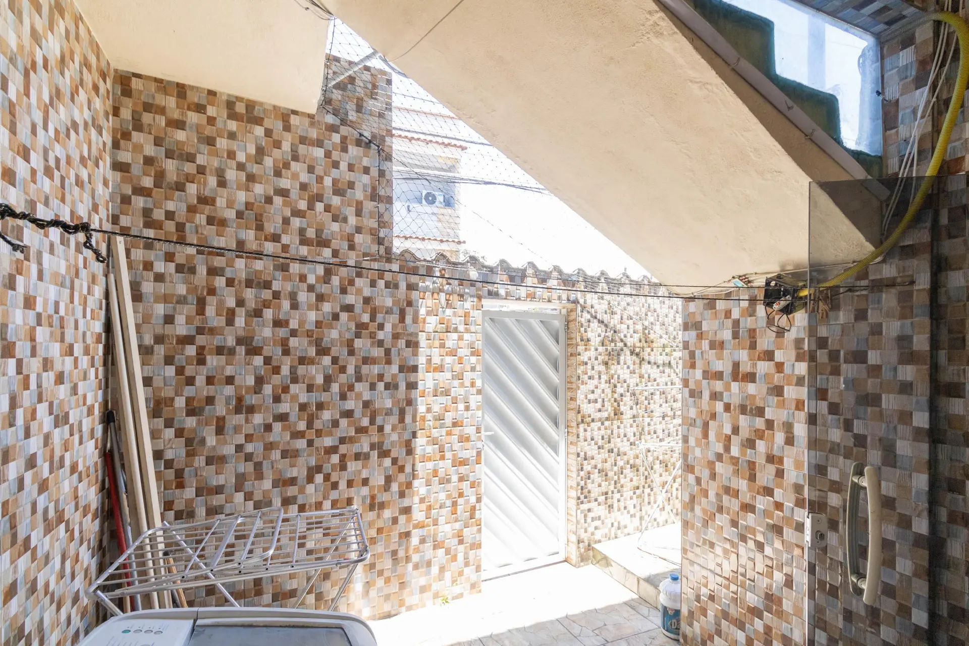 Casa amueblada con 4 dormitorios y 2 baños — photo 7