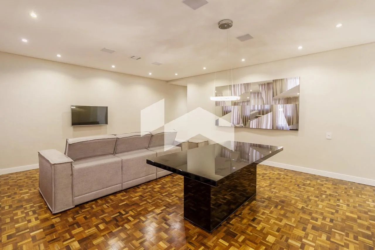 Furnished 3-bedroom apartment with closed kitchen — photo 2