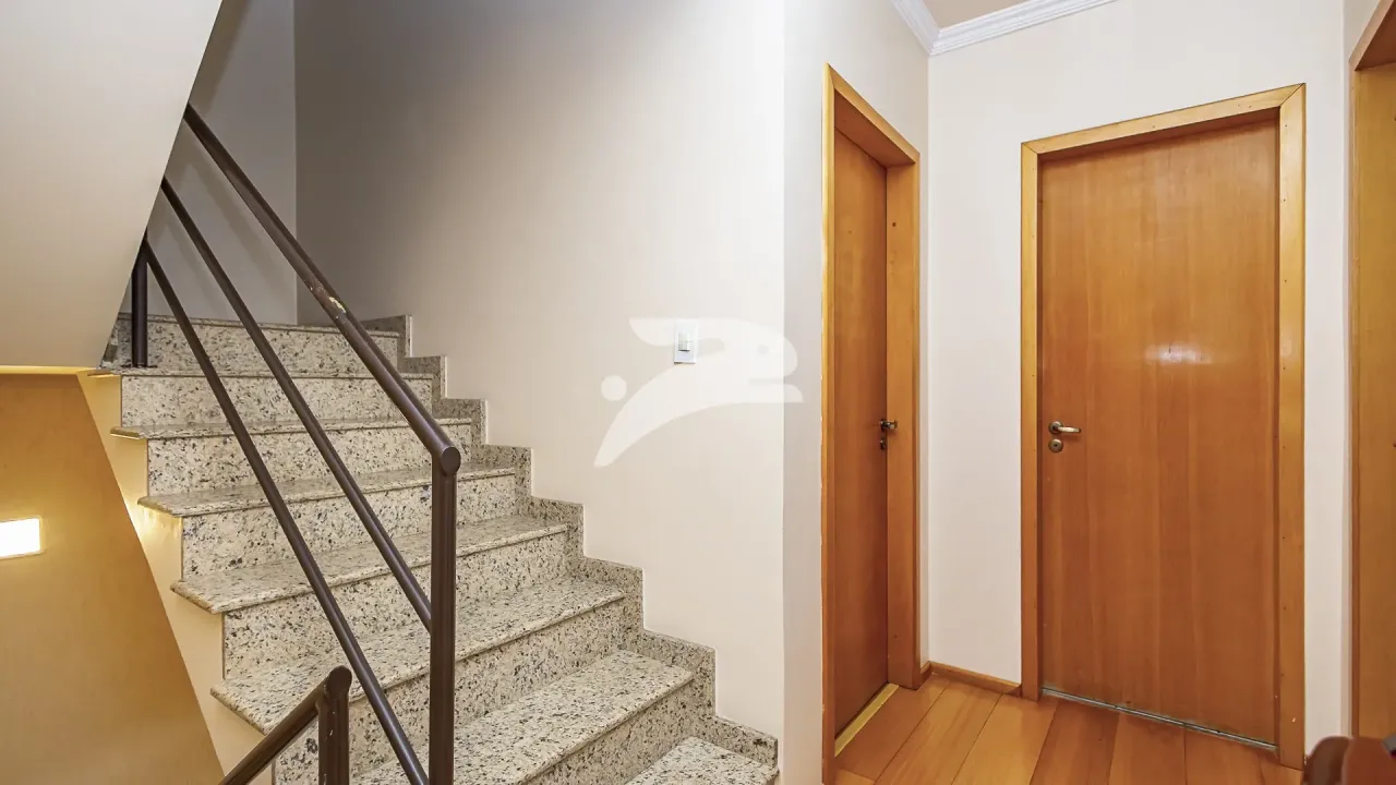 House with 3 bedrooms and a private BBQ area — photo 8