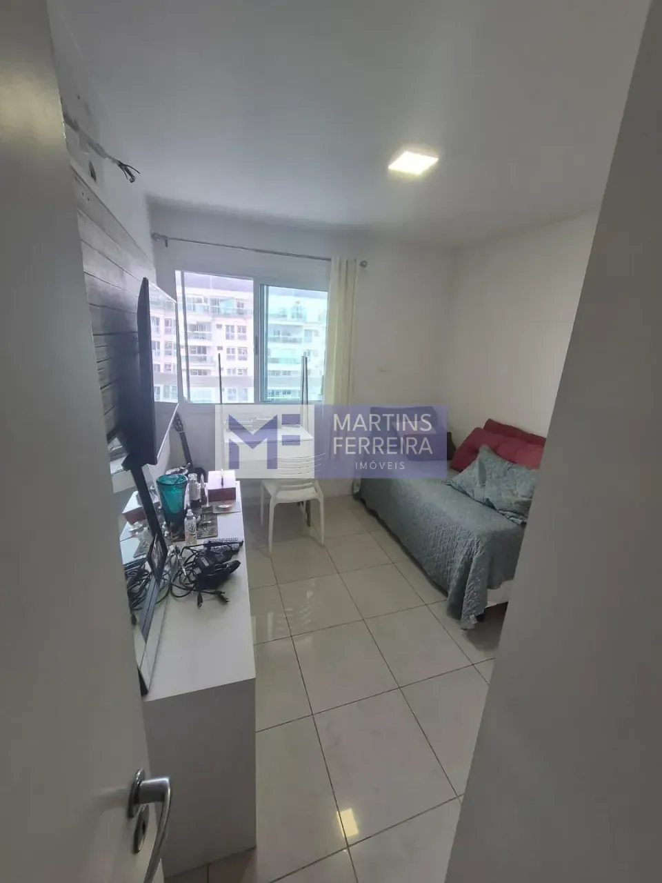 Furnished apartment with 3 bedrooms and an enclosed balcony — photo 20