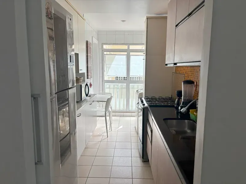 Apartamento sem mobília com cozinha americana a gás — photo 26