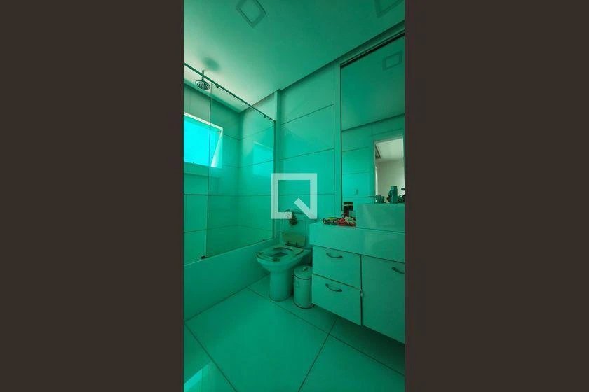 Casa em condomínio com 7 quartos e 9 banheiros — photo 40