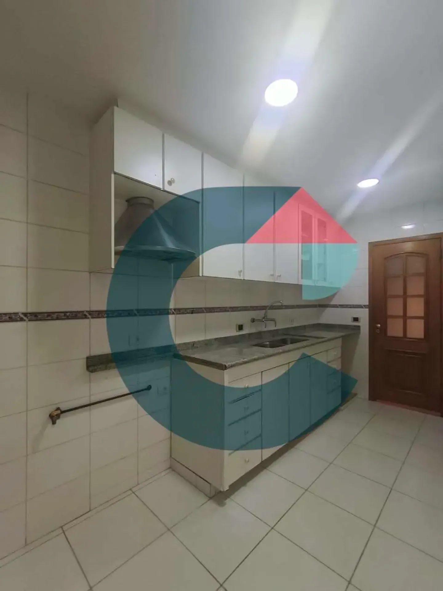 Departamento en piso 2 con bañera — photo 23