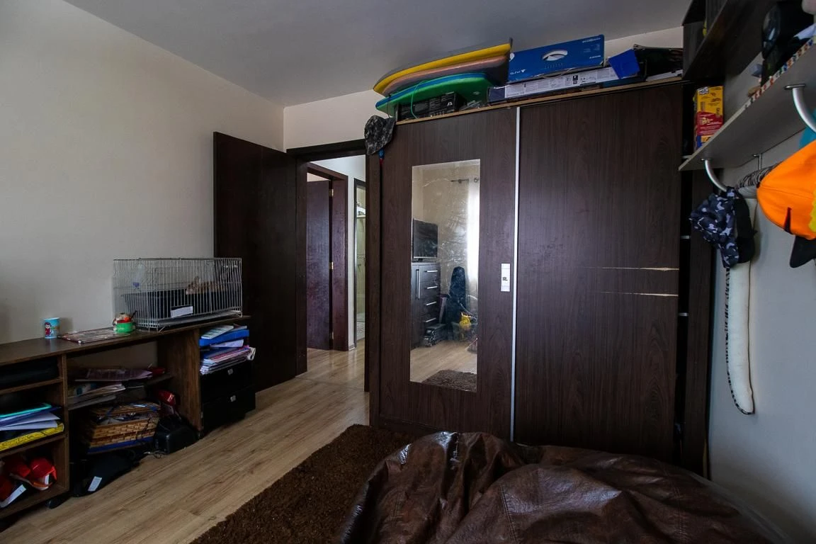 3-bedroom house with a bathtub in Curitiba — photo 35