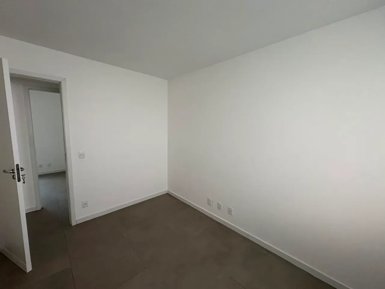 Apartamento sem mobília com 3 quartos e 2 banheiros — photo 22