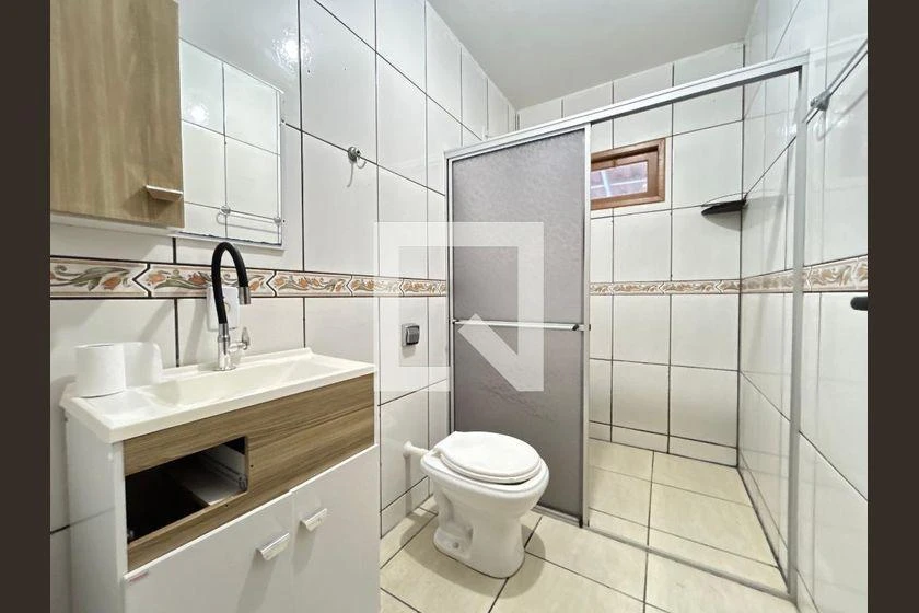 2-bedroom house with a washing machine in Florianópolis — photo 12