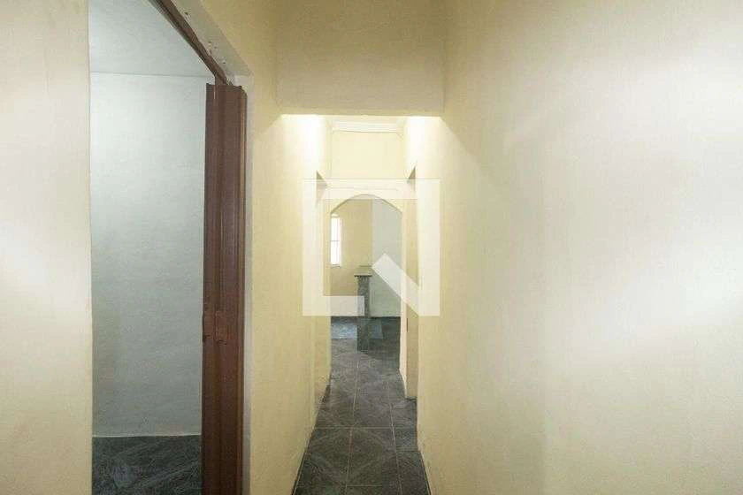 2-bedroom house with a laundry area — photo 13