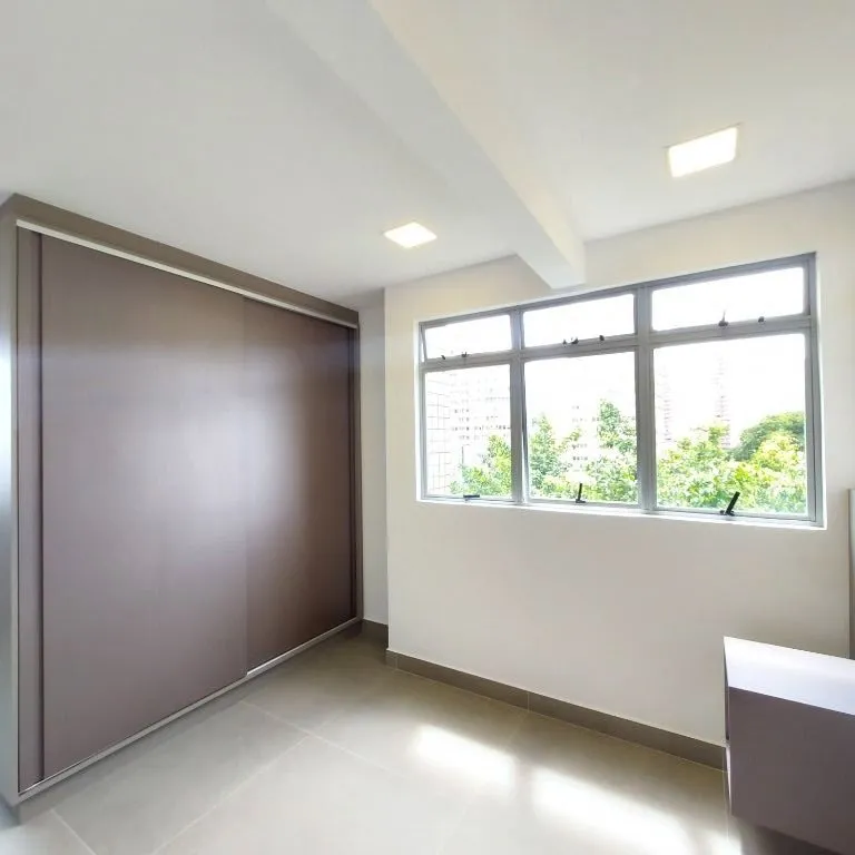 2-bedroom apartment in a building with a coworking space — photo 4