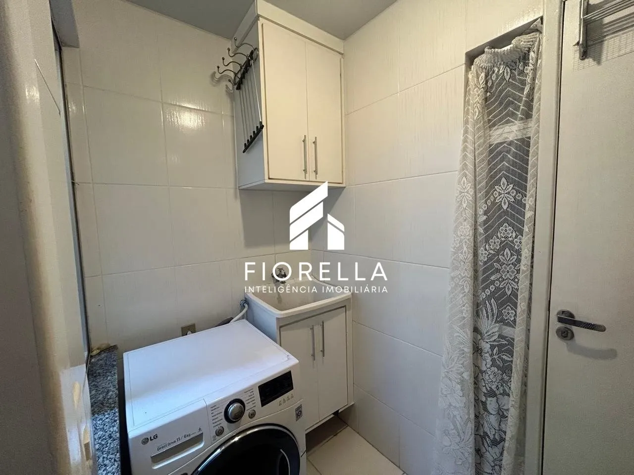 74 m² apartment with a home office and a washing machine — photo 3