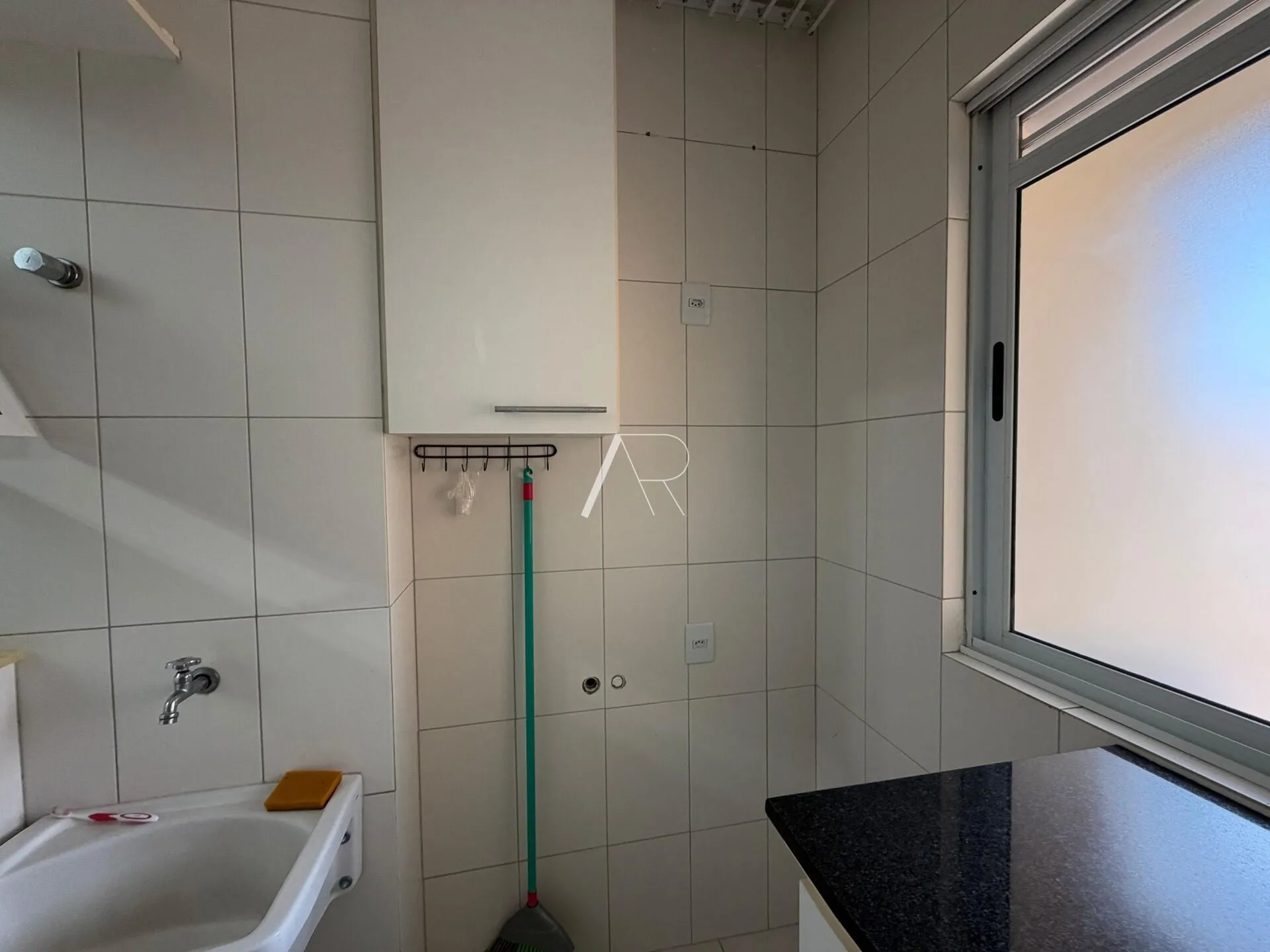 Furnished apartment, 85 m², with a washing machine — photo 26