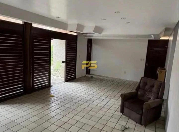 Комерційний будинок 450 м²: 5 спалень і 5 ванних — photo 5