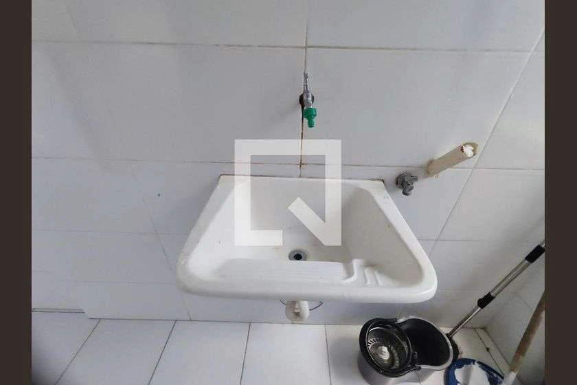 Apartamento de 1 dormitorio con balcón y cocina abierta — photo 29