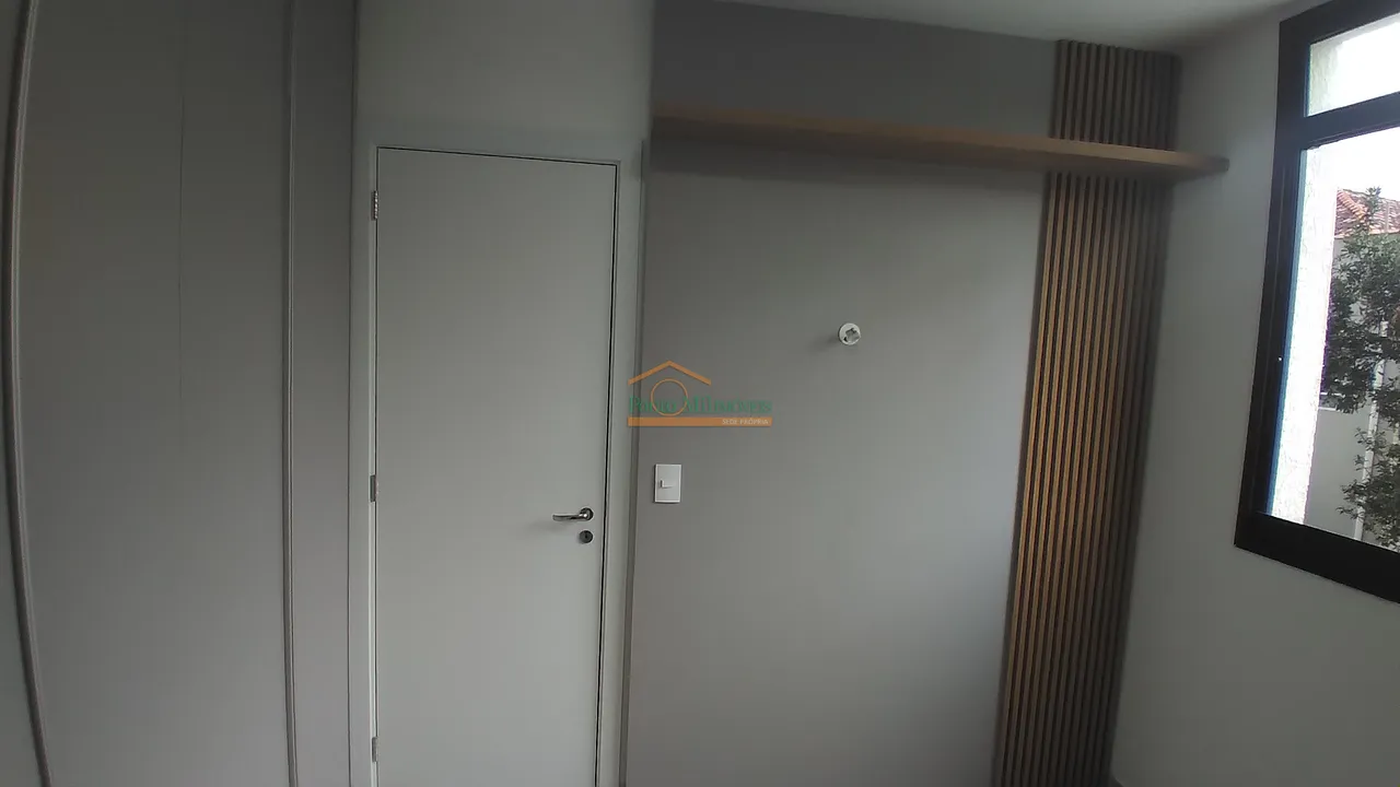 1-bedroom apartment with a fitted compact kitchenette — photo 23