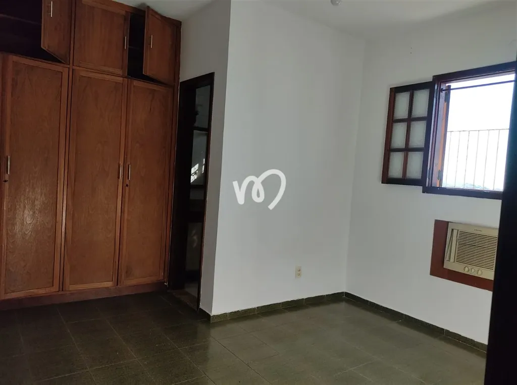 98 m² apartment with 3 bedrooms and built-in wardrobes — photo 25