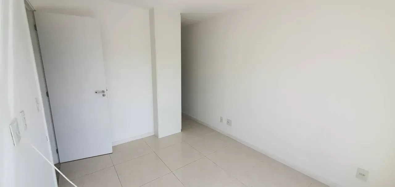 3-bedroom apartment with balcony grill and 2 bathrooms — photo 3