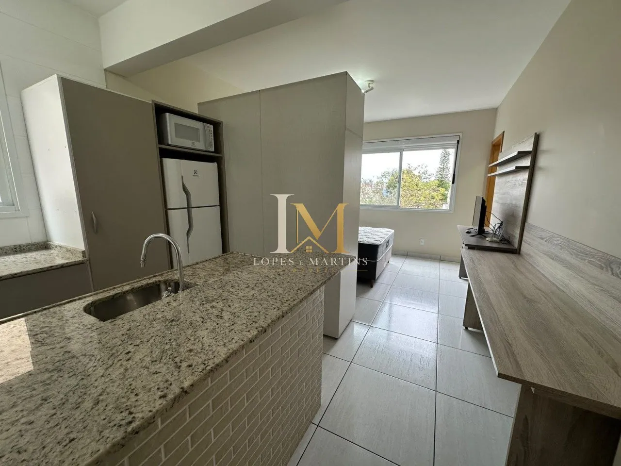 Home office in a one-bedroom apartment, 40 m²