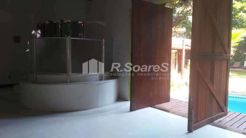 House with 7 bedrooms and a built-in grill balcony — photo 18