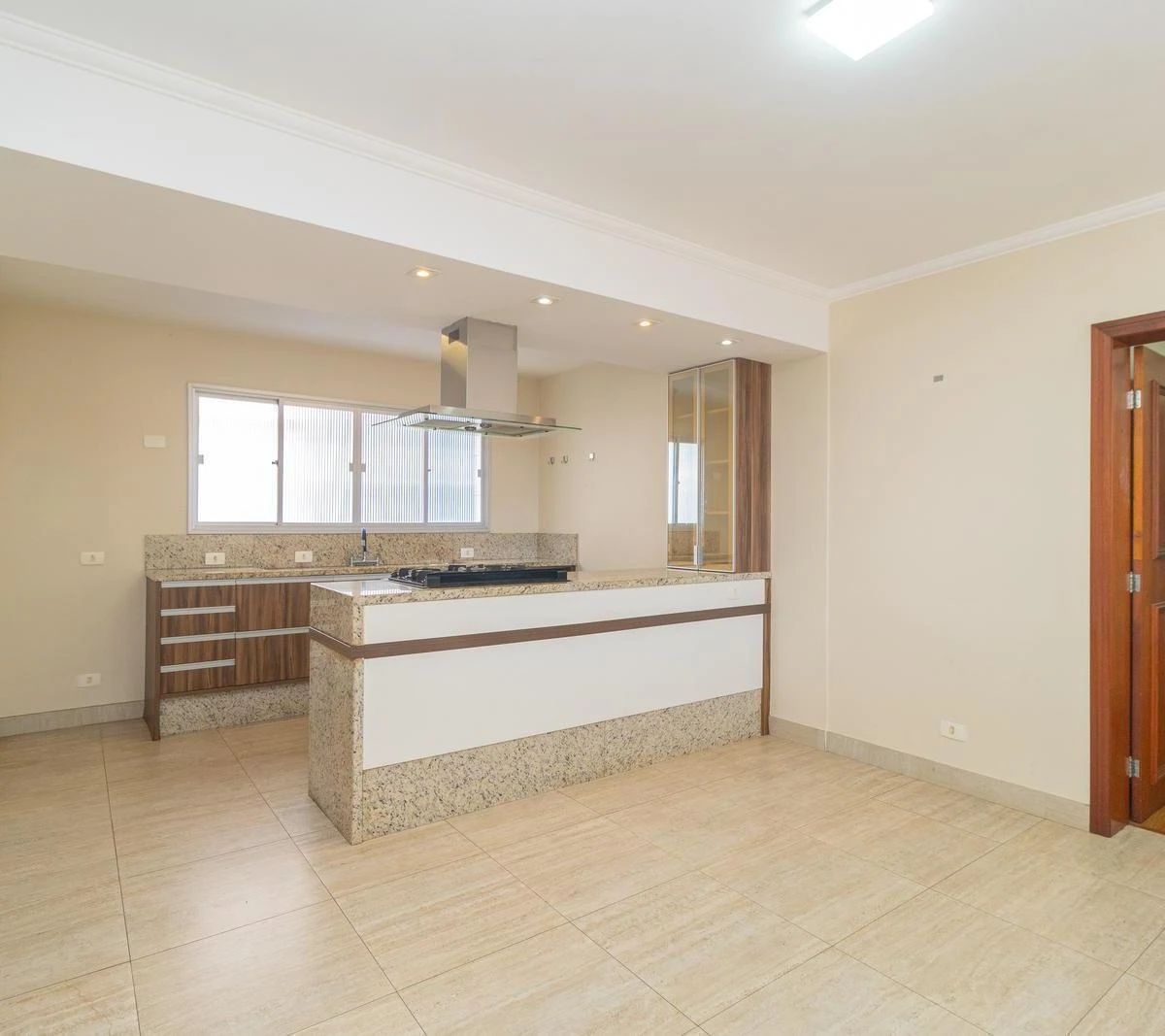 Apartment, 177 m², with a washing machine — photo 2