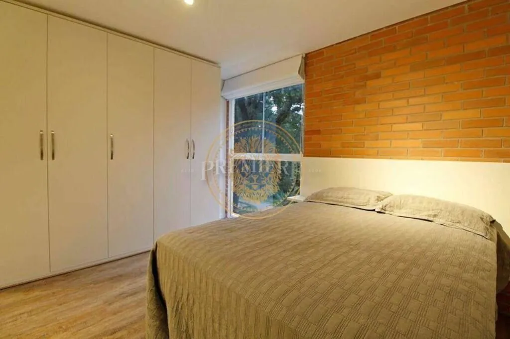 81 m² unfurnished studio with open-plan kitchen — photo 11
