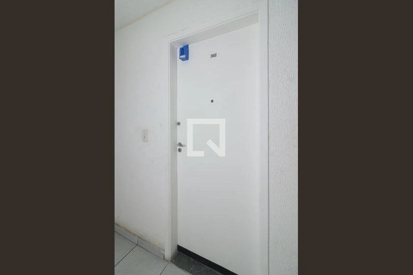 2-bedroom apartment in a building with a pool — photo 23