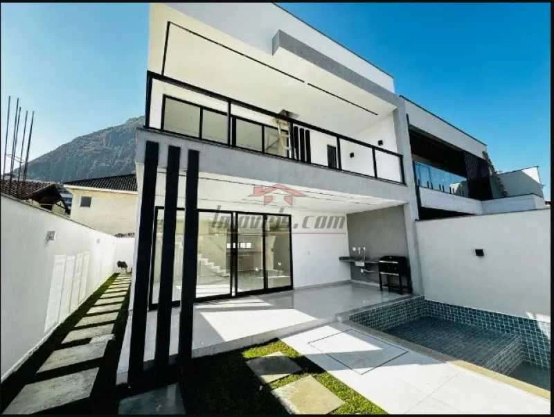 Casa de 214 m² com 4 suítes e 5 banheiros — photo 3