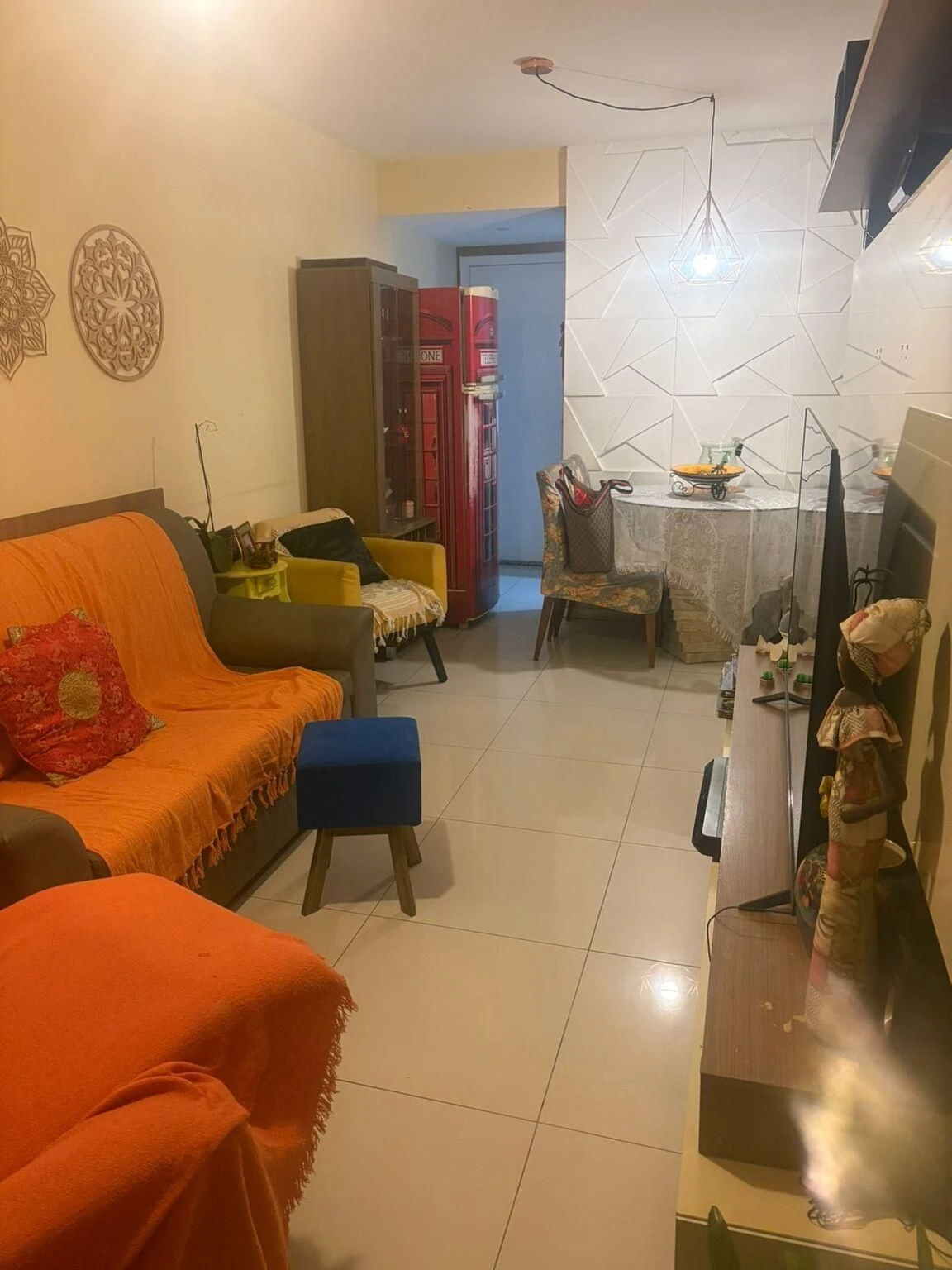 Furnished apartment with 3 bedrooms, 2 baths and 1 parking