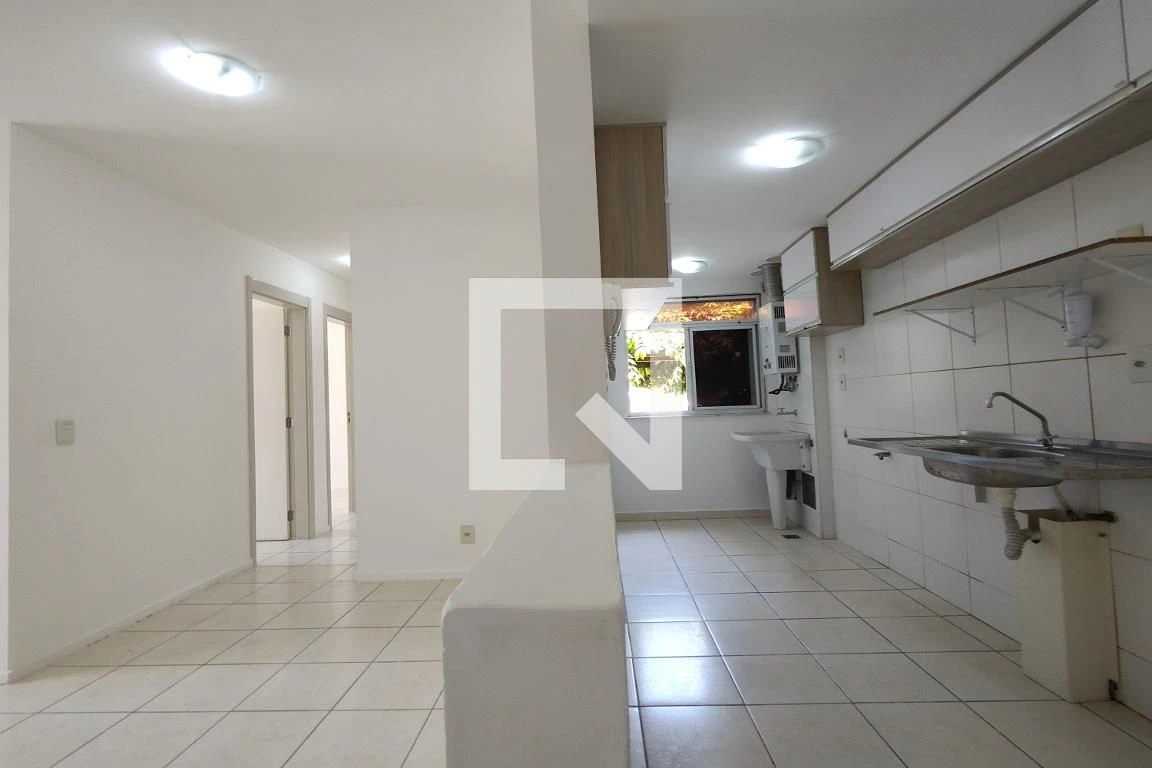 Unfurnished apartment with 3 bedrooms and open kitchen — photo 63