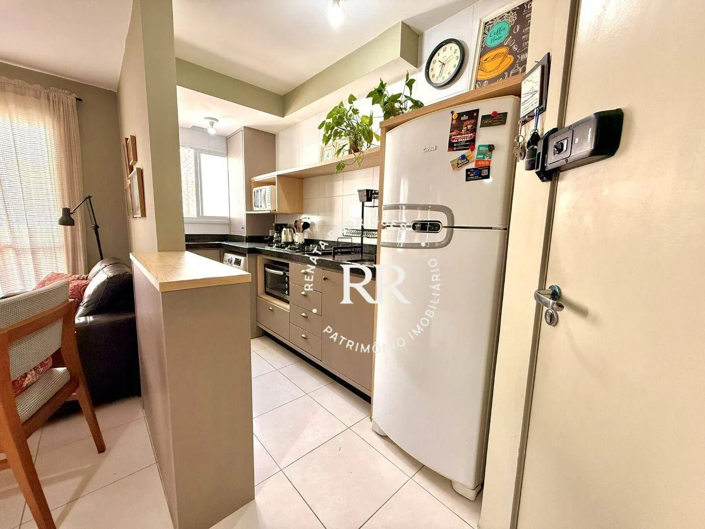 Apartamento amueblado de 64 m² con 2 dormitorios y balcón — photo 2
