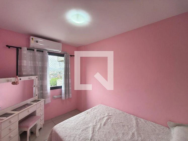 3-bedroom apartment in a building with a gym — photo 5