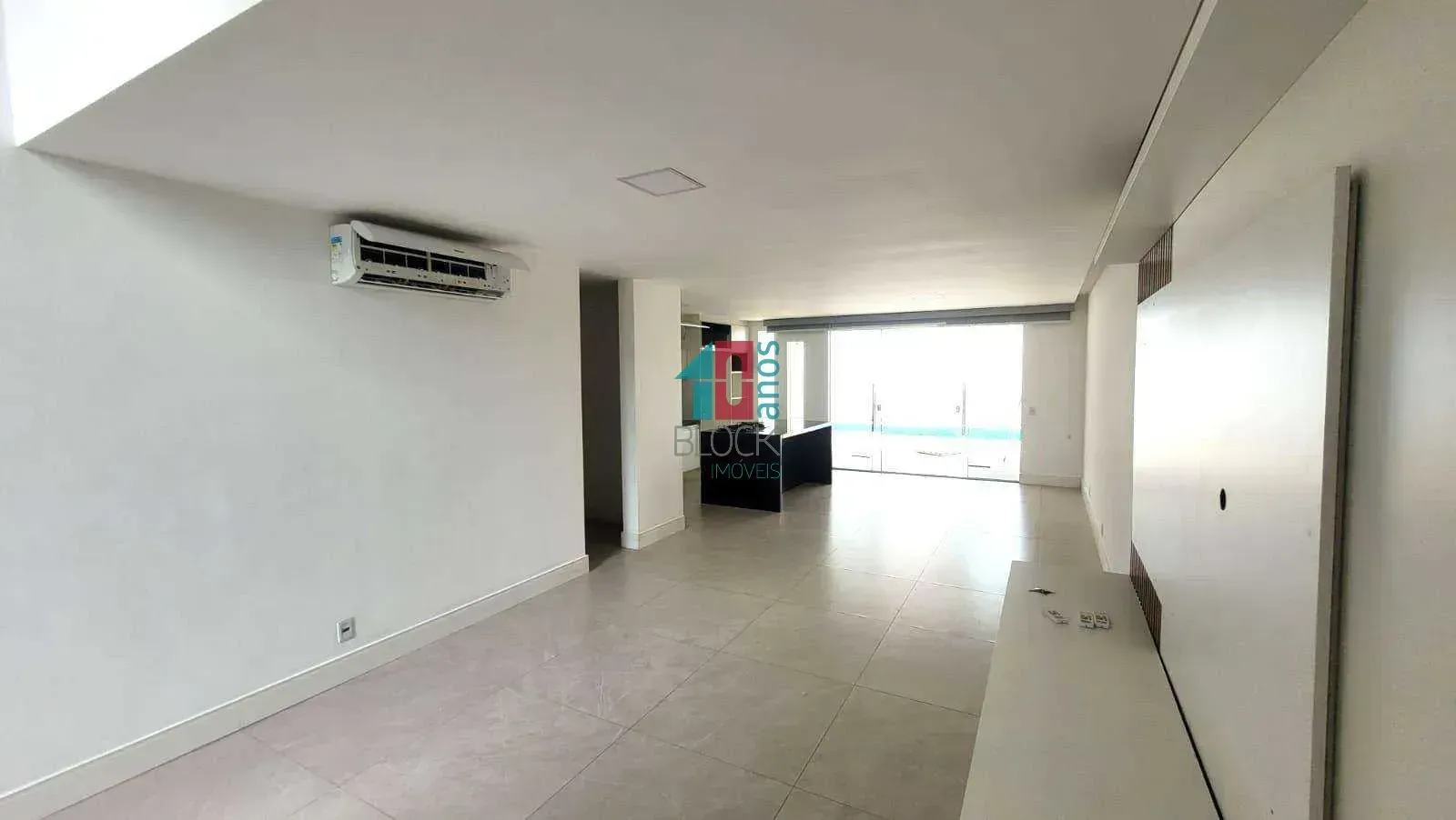 House with a gas open-plan kitchen and 4 bedrooms — photo 2