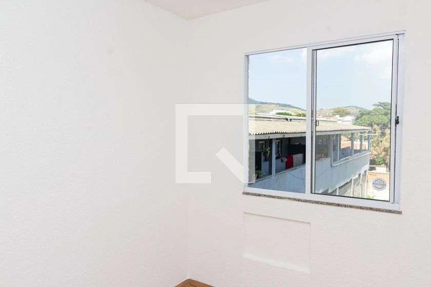 Unfurnished 2-bedroom apartment with 45 m² and wood floors — photo 26