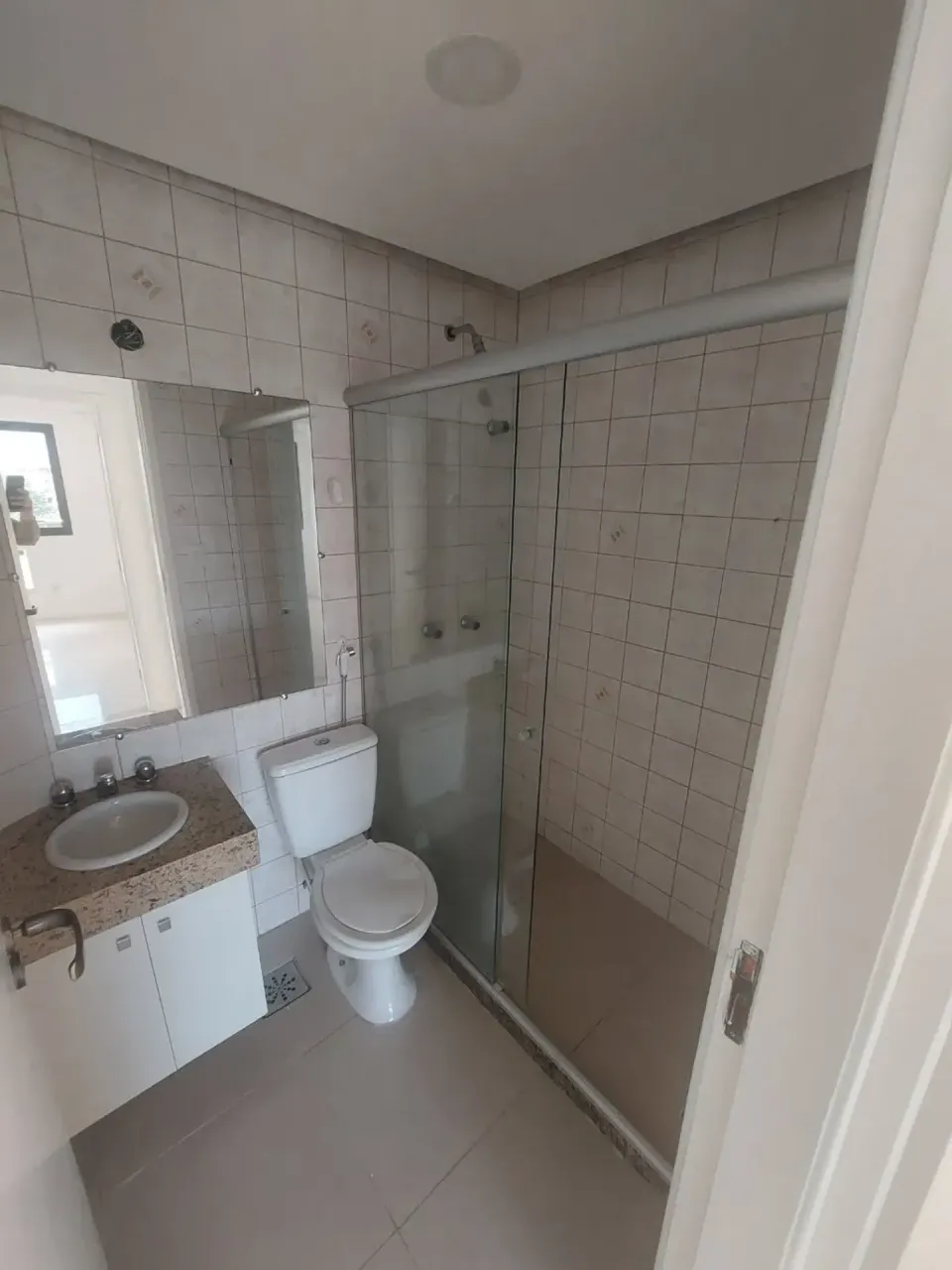 Незамебльована квартира з 2 спальнями і 2 ванними — photo 4
