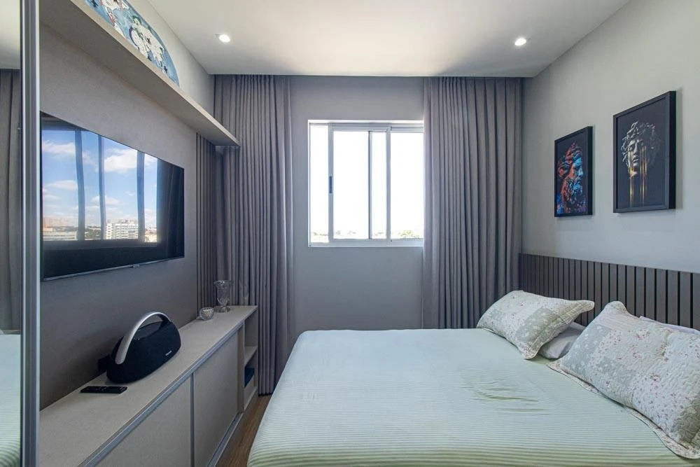 Furnished 2-bedroom apartment with an open-plan kitchen — photo 27