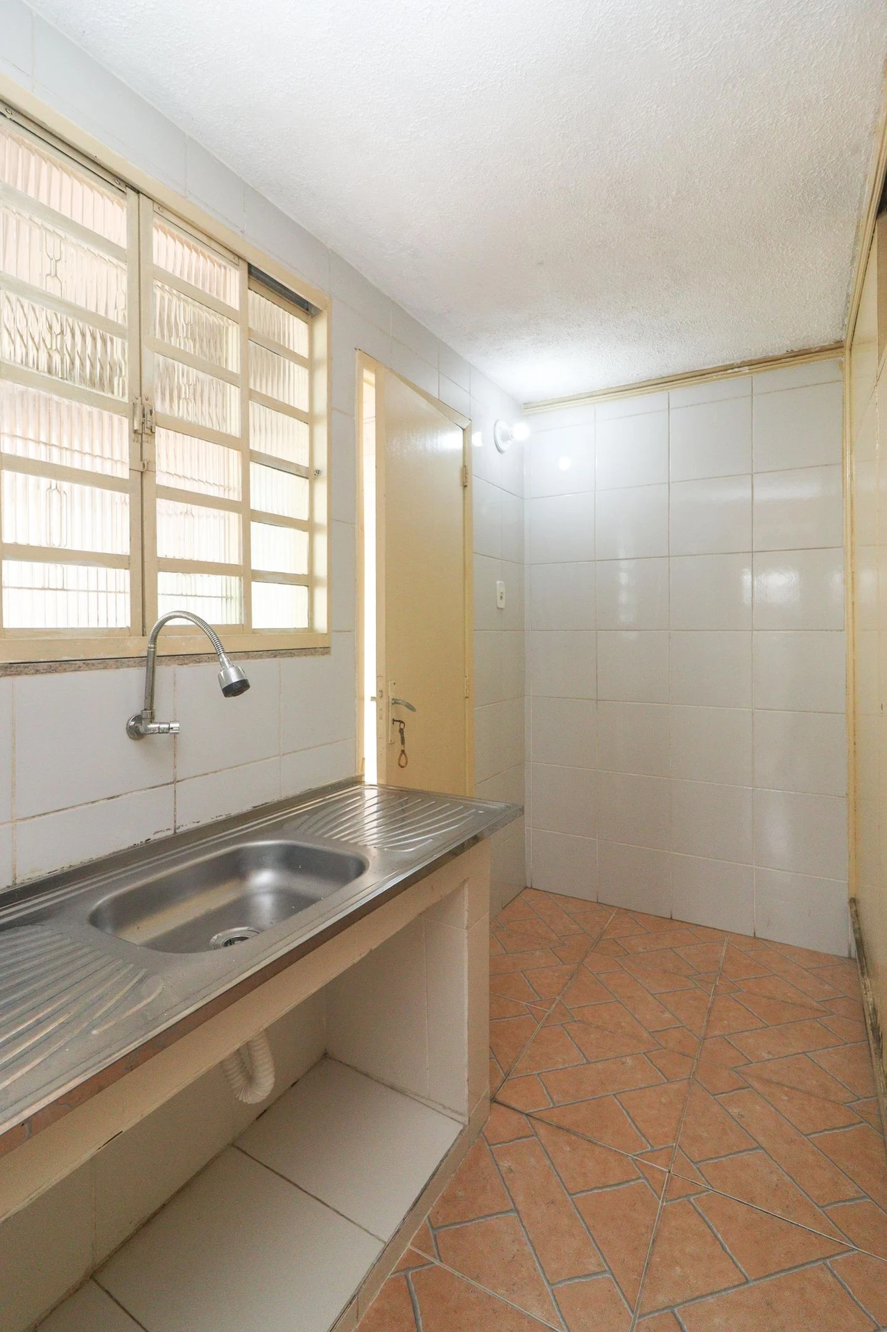 2-bedroom apartment, 55 m² — photo 2
