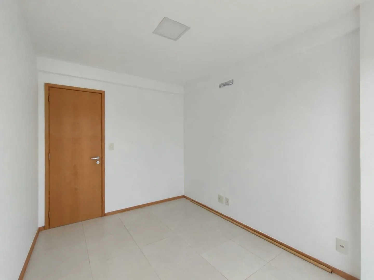2-bedroom apartment in a building with a sauna — photo 22