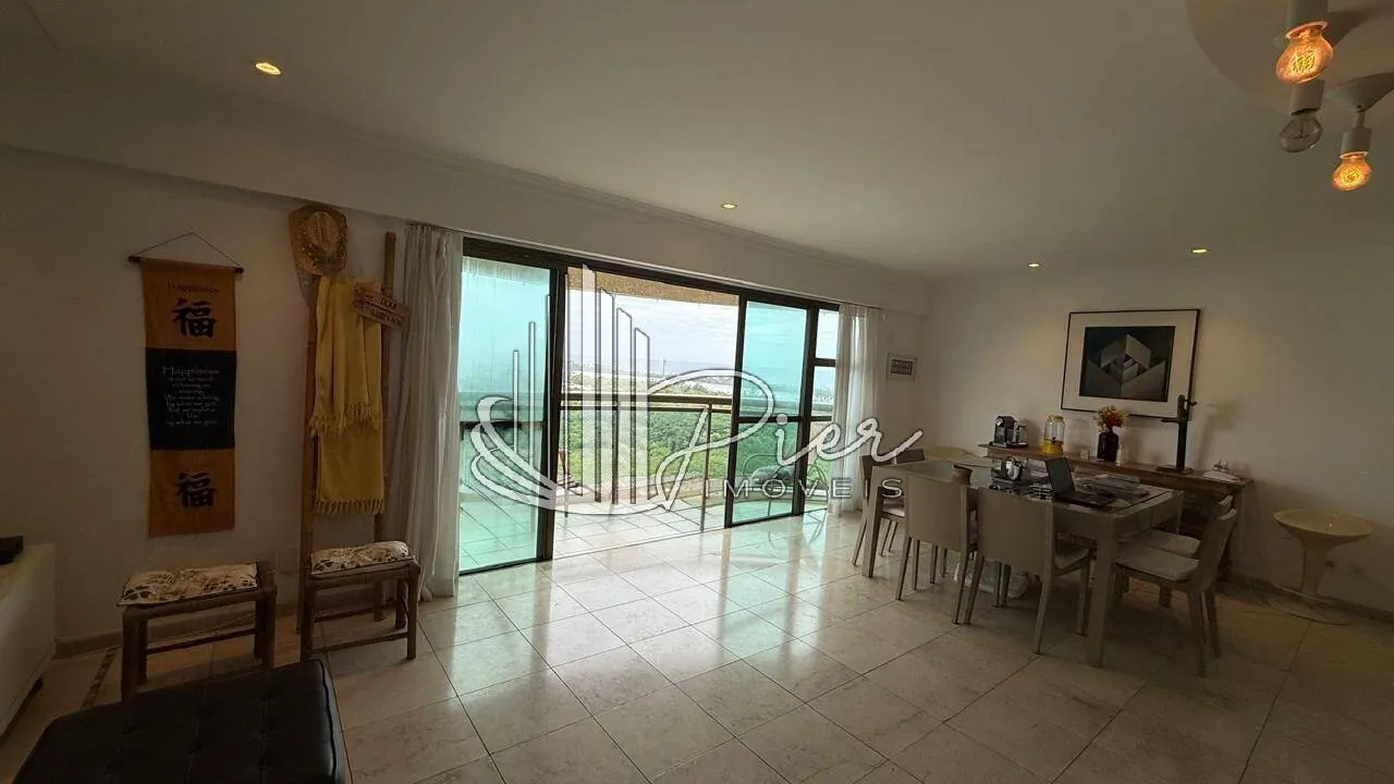3-bedroom apartment in a building with a heated pool — photo 8